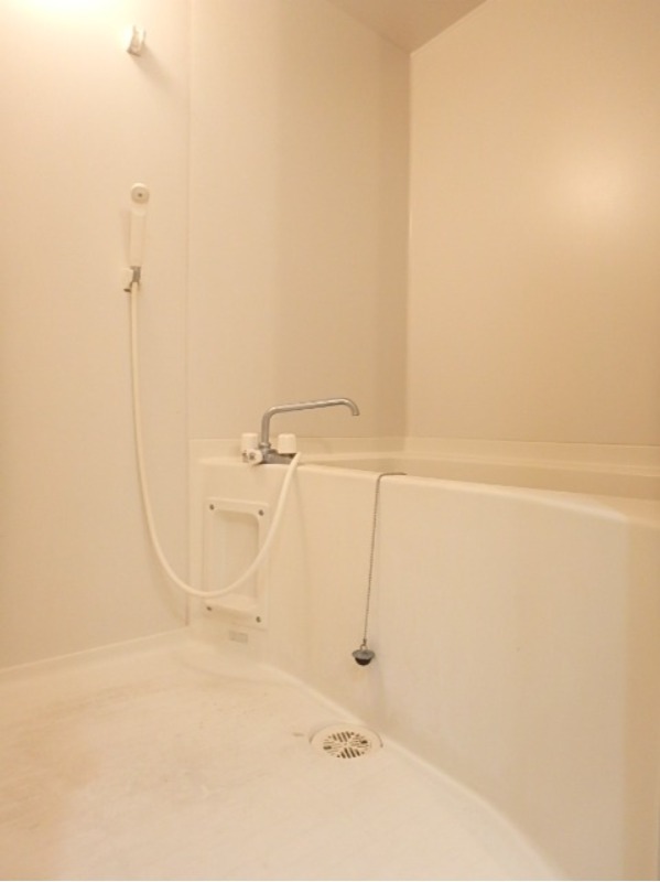 バス・シャワールーム　図面と現状に相違がある場合には現状を優先