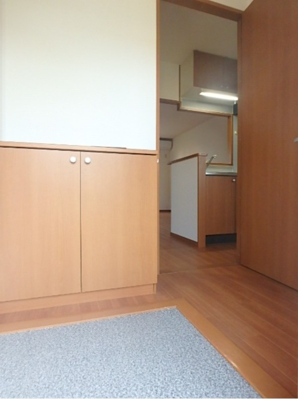 玄関　図面と現状に相違がある場合には現状を優先