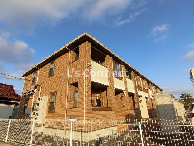 建物外観　２０１５年築のアパートです。