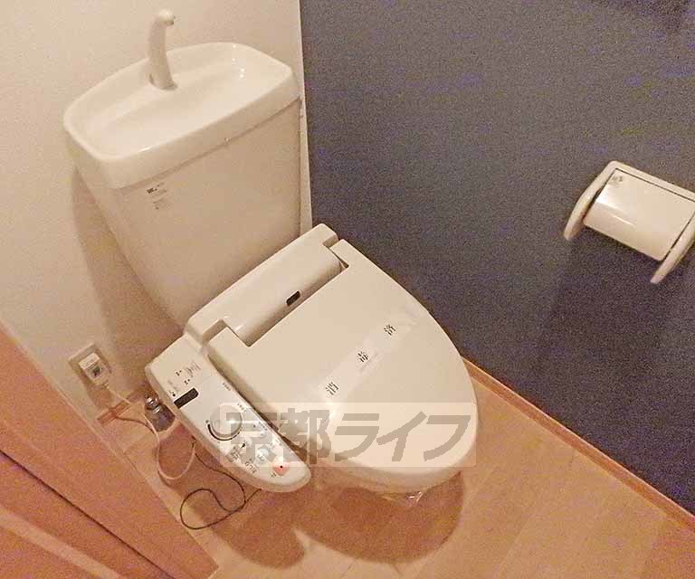 トイレ　ウォシュレット機能付きトイレです。
