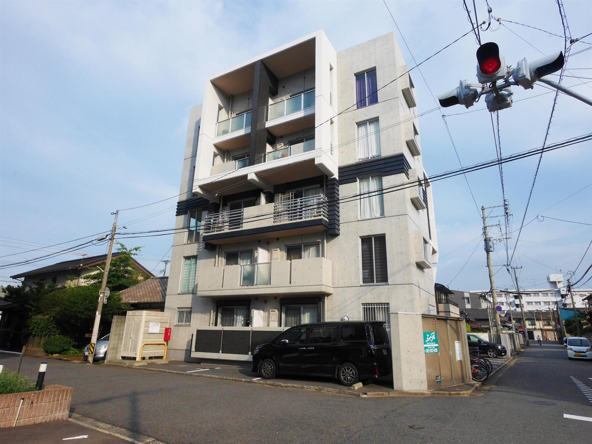 建物外観　お洒落なデザイナーズマンション☆