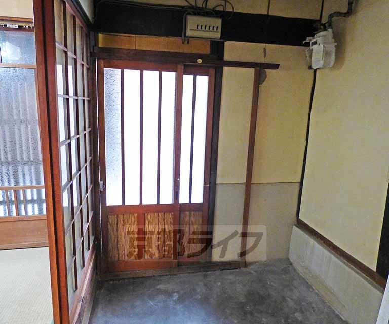 玄関　玄関です。
