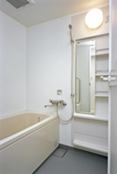 バス・シャワールーム　※別部屋の写真です