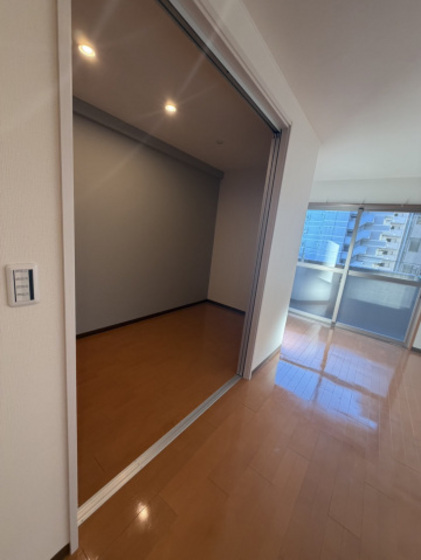 居室・リビング　※別部屋の写真です