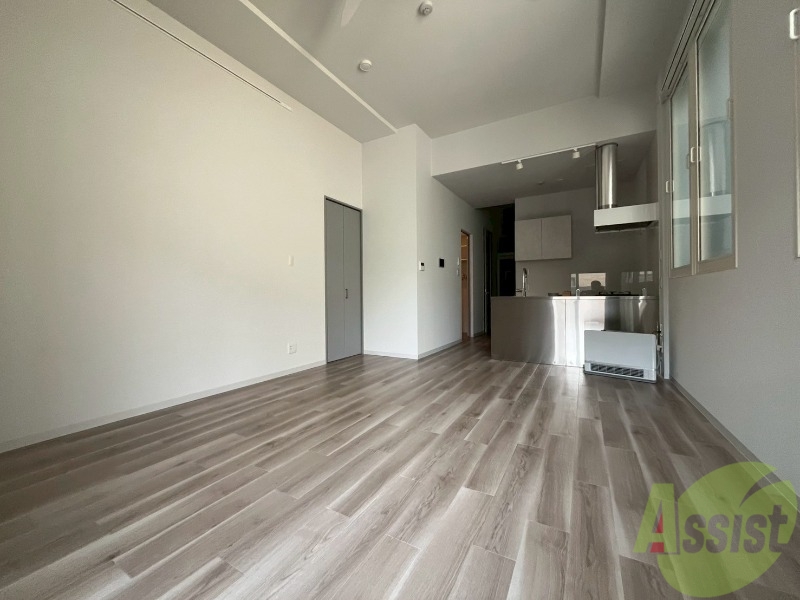 居室・リビング　広くてキレイなお部屋が広がっていて、充実した生活が送れそう。