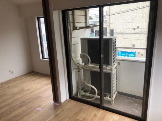 居室・リビング　内観1