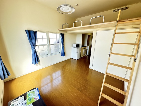 居室・リビング　※別部屋の写真です