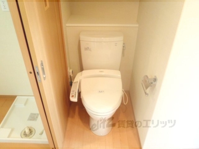 トイレ　シャワートイレです