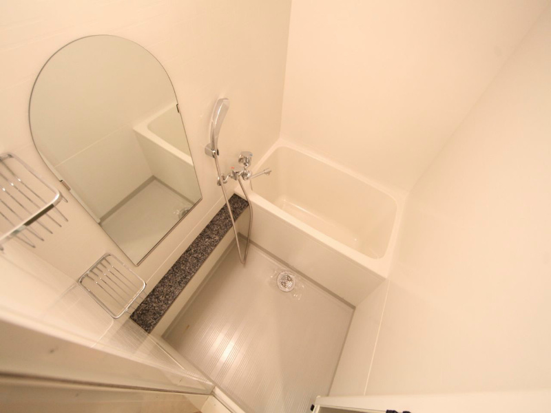 バス・シャワールーム　浴室暖房乾燥機付　24時間換気機能付バスルーム