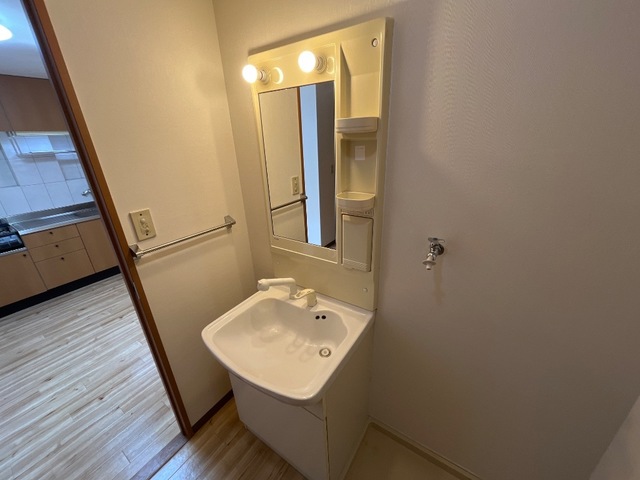 洗面設備　洗髪洗面化粧台