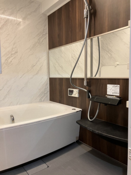 バス・シャワールーム　掲載写真は同マンション別部屋参考写真となります。