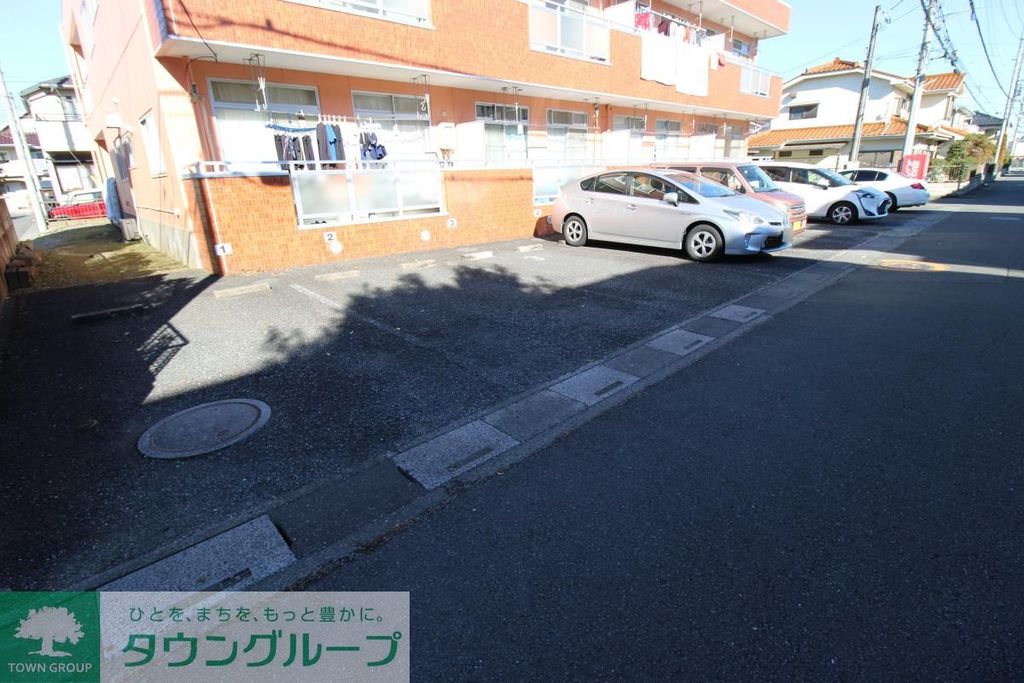 駐車場　駐車場