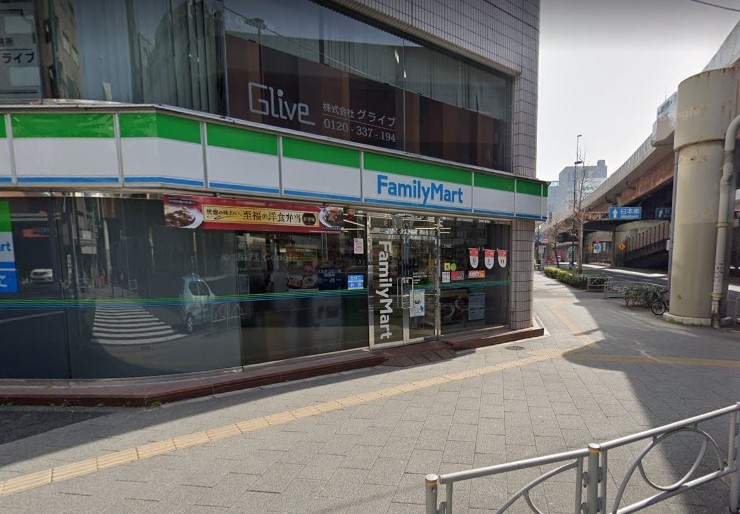 コンビニ　ファミリーマート 小伝馬町大門通り店（コンビニ）まで271m