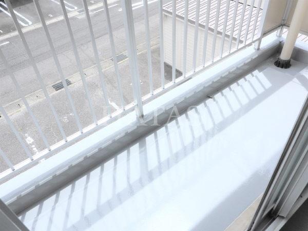 バルコニー　同物件別部屋です。