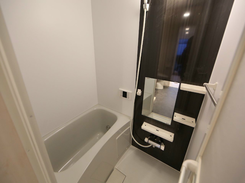 バス・シャワールーム　追い焚き　オートバス機能付バスルーム