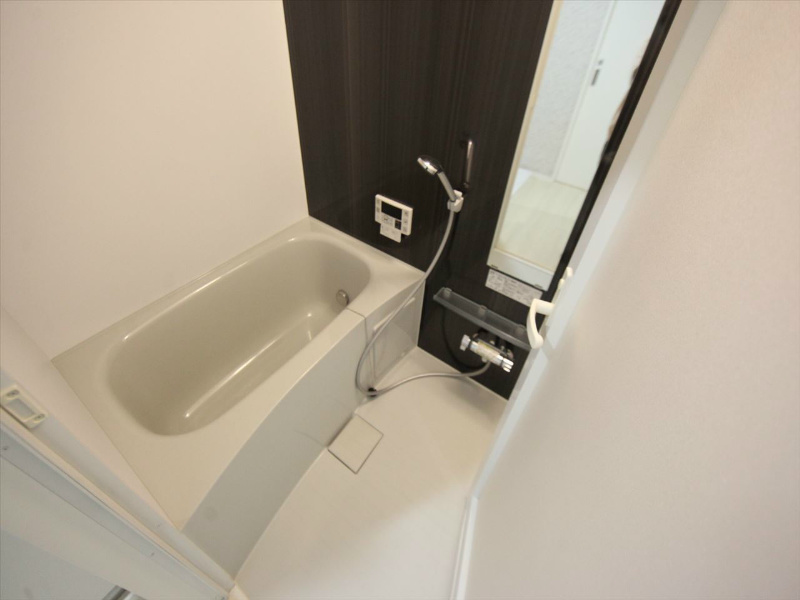 バス・シャワールーム　追い焚き・オートバス付お風呂