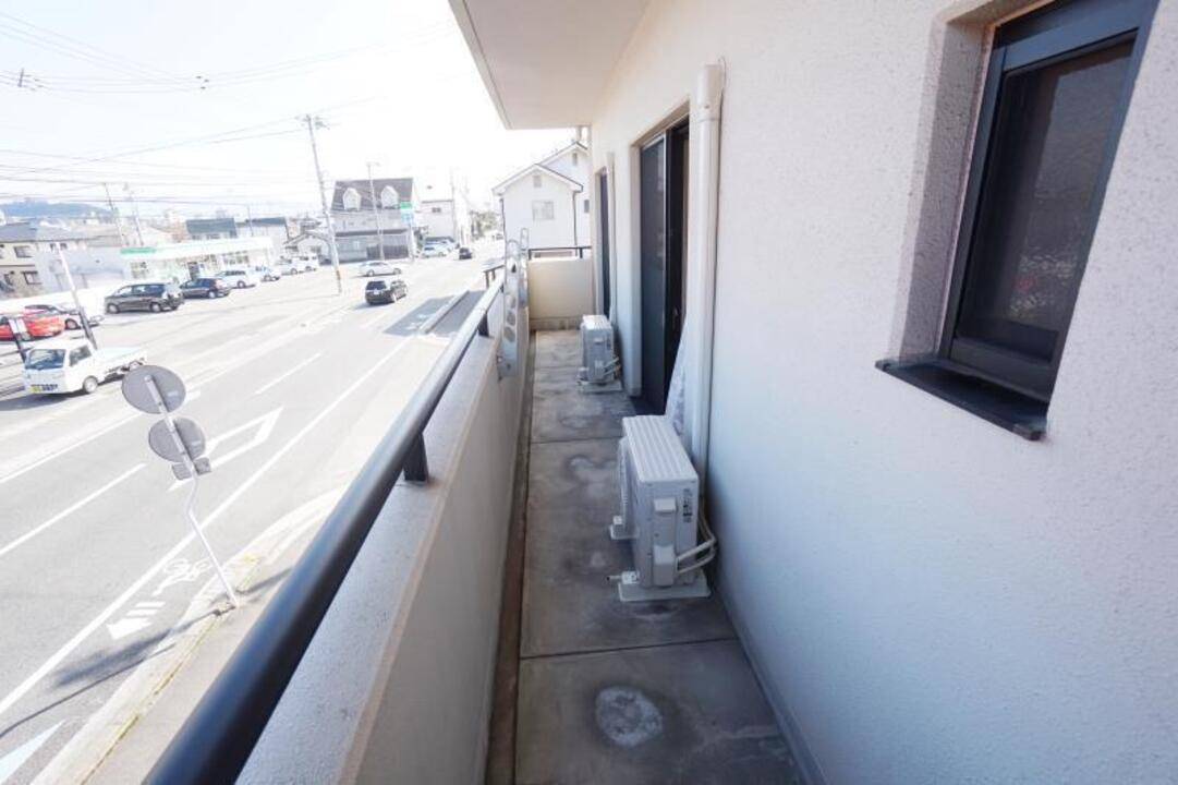 バルコニー　バルコニー