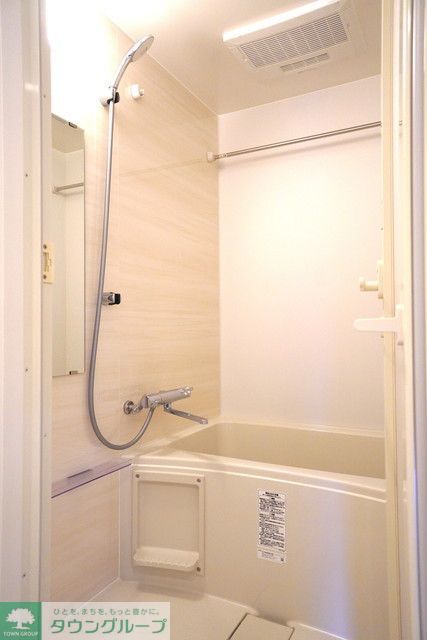 バス・シャワールーム　※写真は同タイプ住戸です。