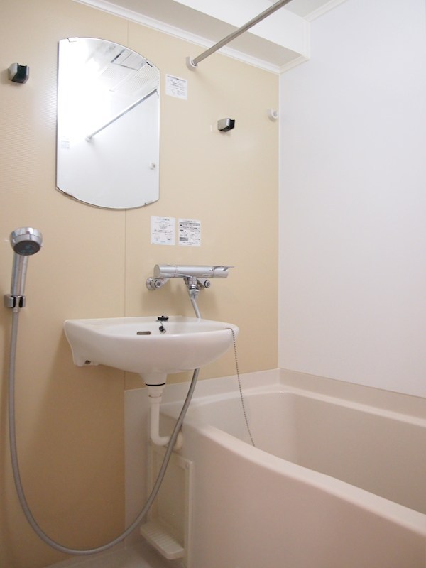 バス・シャワールーム　風呂