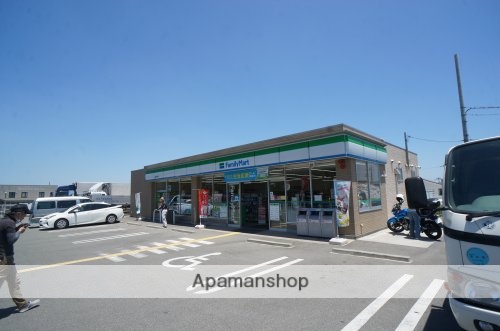 コンビニ　ファミリーマート　葛城八川店（コンビニ）まで642m