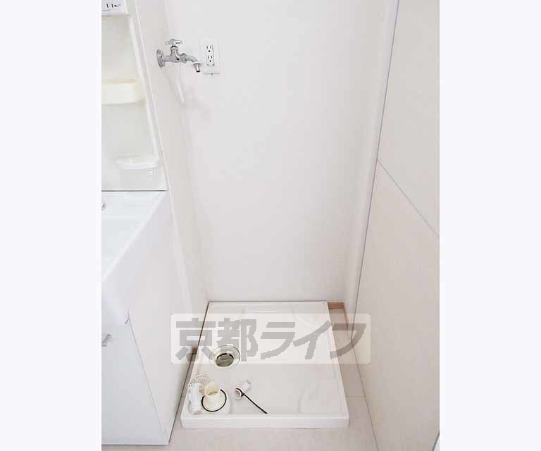 その他設備　洗濯機は洗面所に・