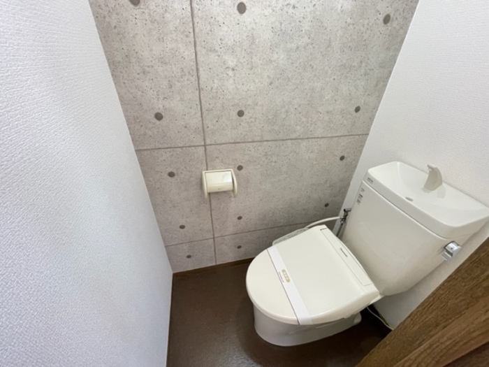 トイレ　別のお部屋の写真です。