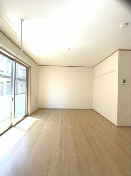 その他設備　室内物干し機