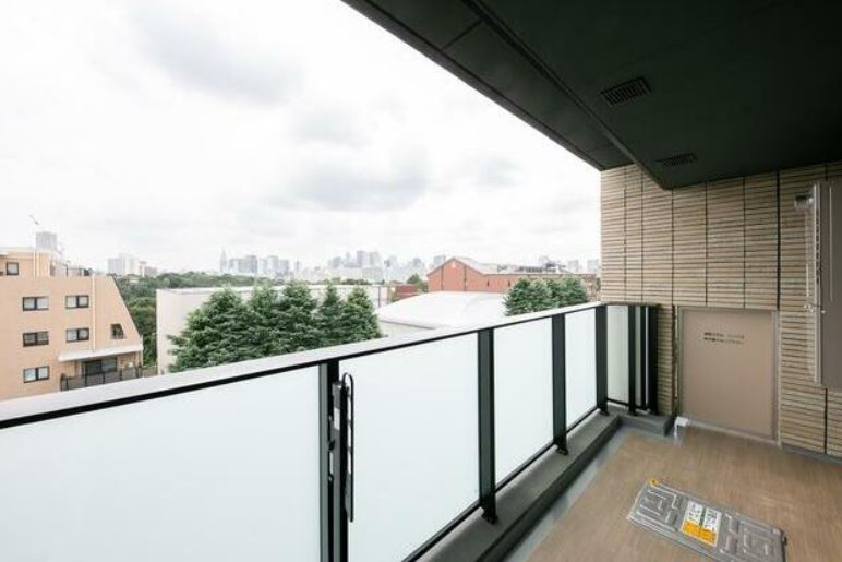 バルコニー　バルコニー付きです