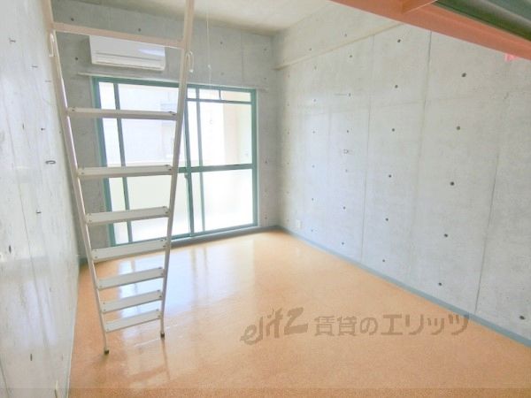 居室・リビング　洋室