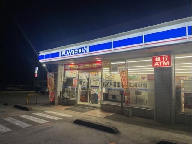 コンビニ　ローソン古賀太郎丸店（コンビニ）まで390m