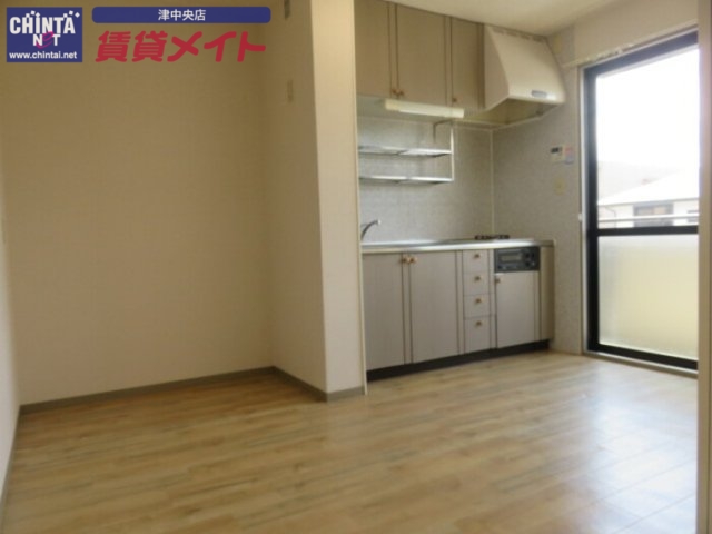 居室・リビング　同型反転タイプ画像