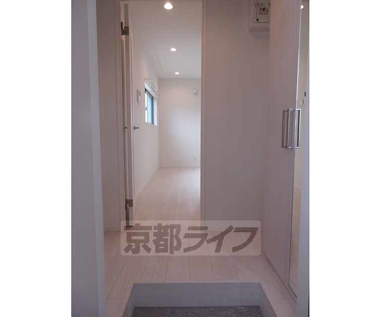 その他部屋・スペース　清潔感のある玄関先です