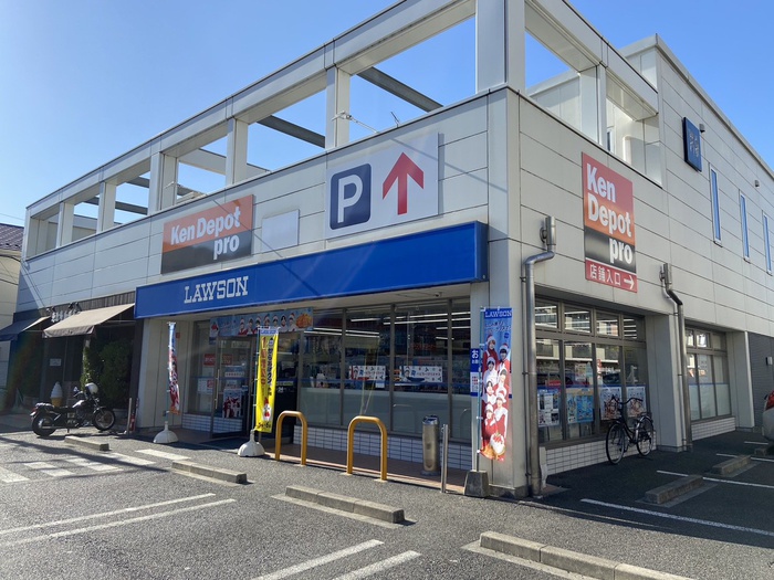 コンビニ　ローソン（コンビニ）まで400m