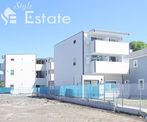 建物外観　デザイナーズ　オートロック付