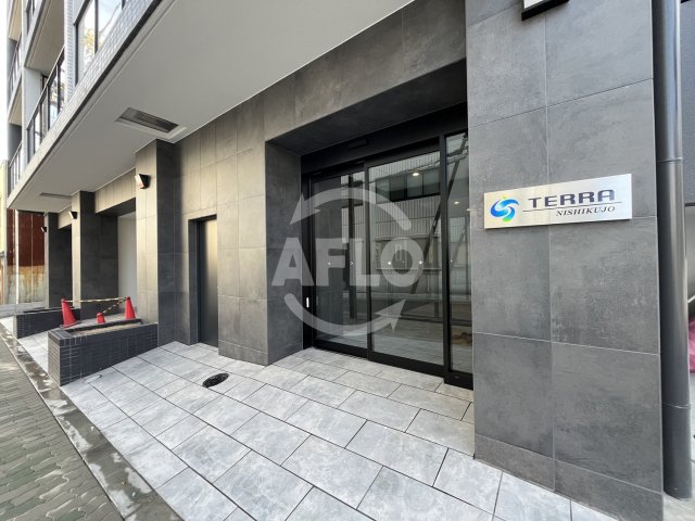 エントランス　テラ西九条　エントランス