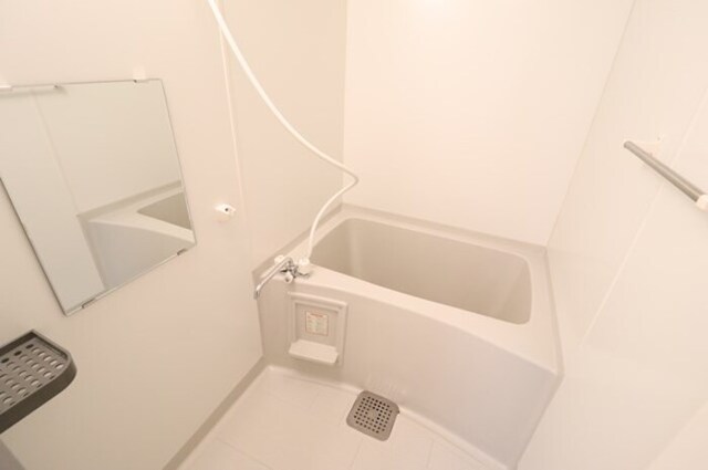 バス・シャワールーム　給湯式浴室