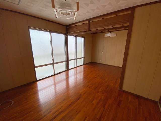 居室・リビング　※反転タイプの写真になります