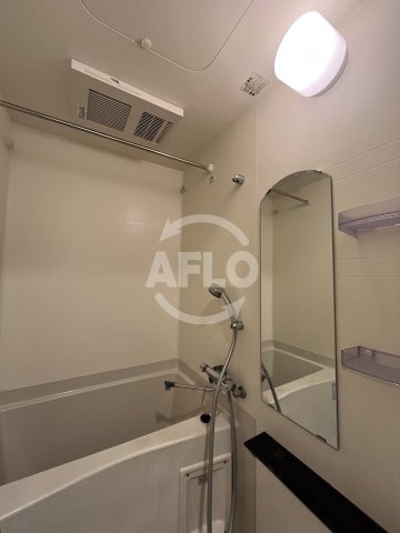 バス・シャワールーム　スワンズシティ新大阪ヴィーヴォ　浴室