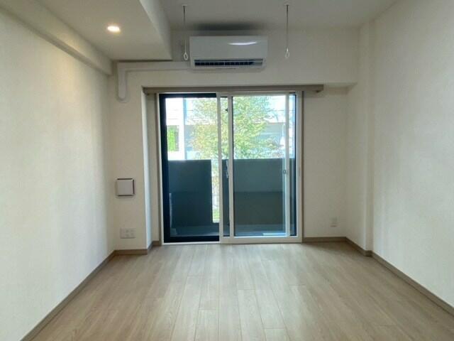 居室・リビング　※反転タイプ?