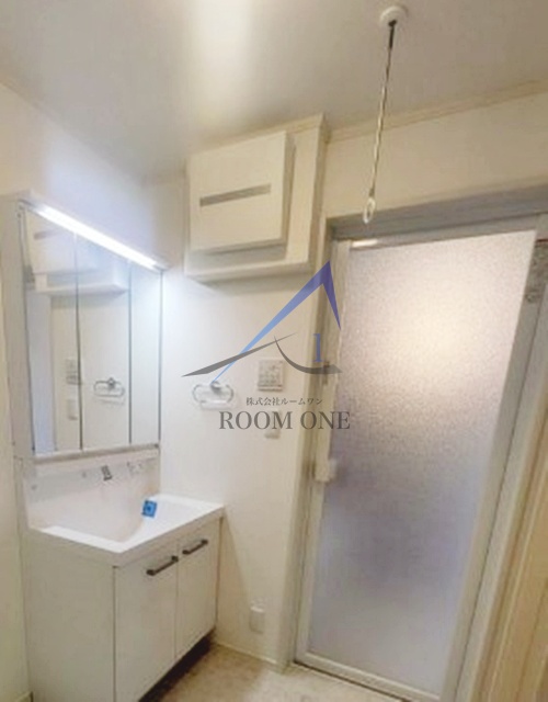 洗面設備　洗面台です。