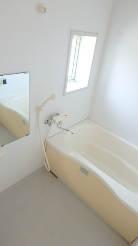 バス・シャワールーム　図面と現状に相違がある場合には現状を優先