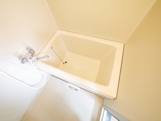 バス・シャワールーム　お風呂で日々の疲れを落としましょう