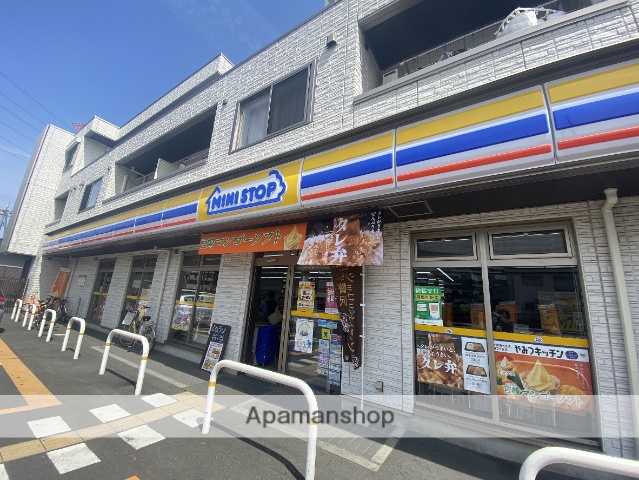 コンビニ　ミニストップ東川口３丁目店（コンビニ）まで494m