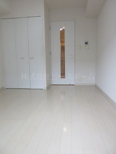 居室・リビング　※別号室参考写真