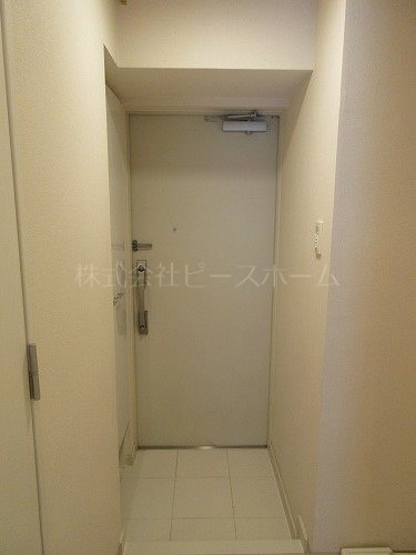 玄関　※別号室参考写真