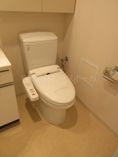 トイレ　※別号室参考写真