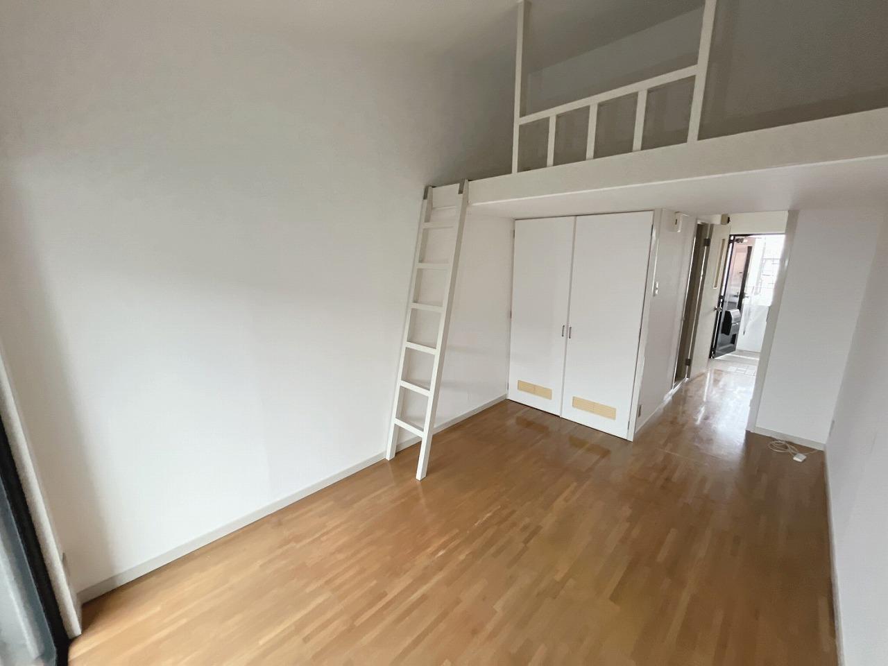 居室・リビング　洋室・ロフトあり