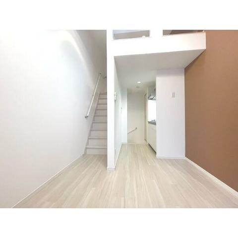 居室・リビング　室内