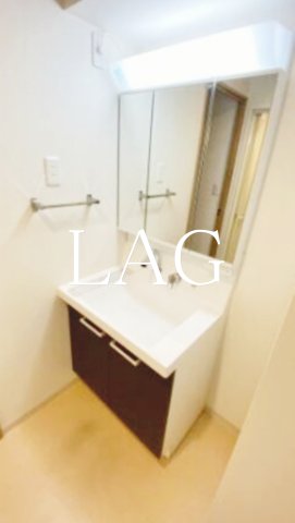 洗面設備　独立洗面台です。
