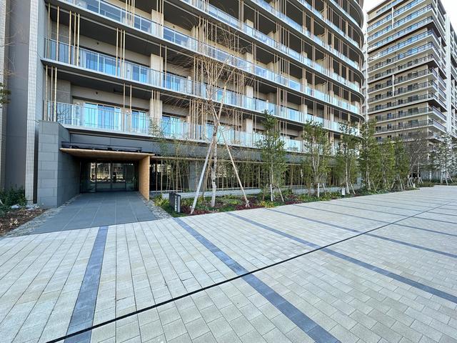 エントランス　清潔なエントランスです